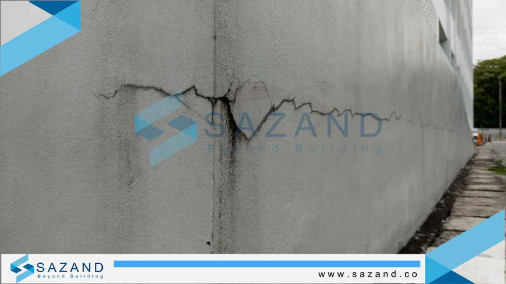 ترک های افقی در دیوار دچار نشست