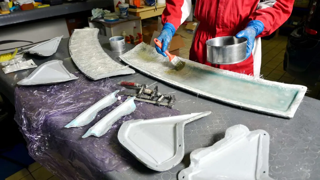 فایبرگلاس چیست: ماده ای خارق العاده در خدمت صنعت فایبرگلاس چیست: ماده ای خارق العاده در خدمت صنعت